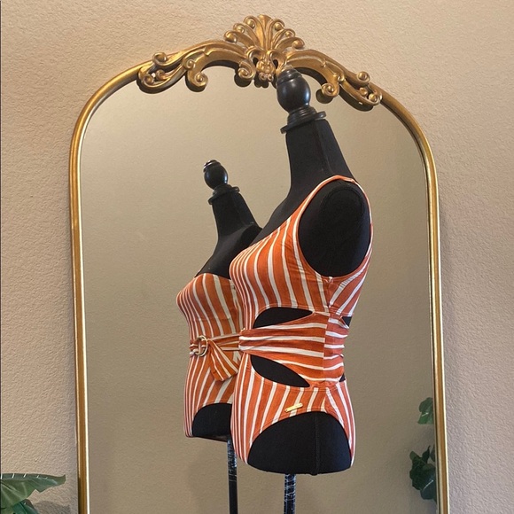 Vince Camuto Swim Papaya One Shoulder Wrap One-Piece Retro Swimsuit Size 6 - Picture 5 of 12